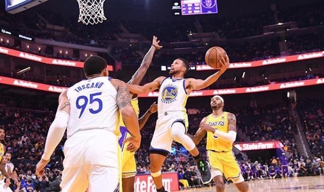 澳彩图库开奖-连续3场三分20+ 勇士强大火力弥补内线防守不足