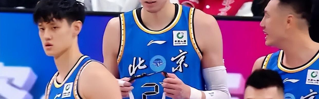 二四六天天好彩资料-CBA疯狂一夜！深圳反绝杀浙江，上海19分狂胜北京，辽篮惜败山西